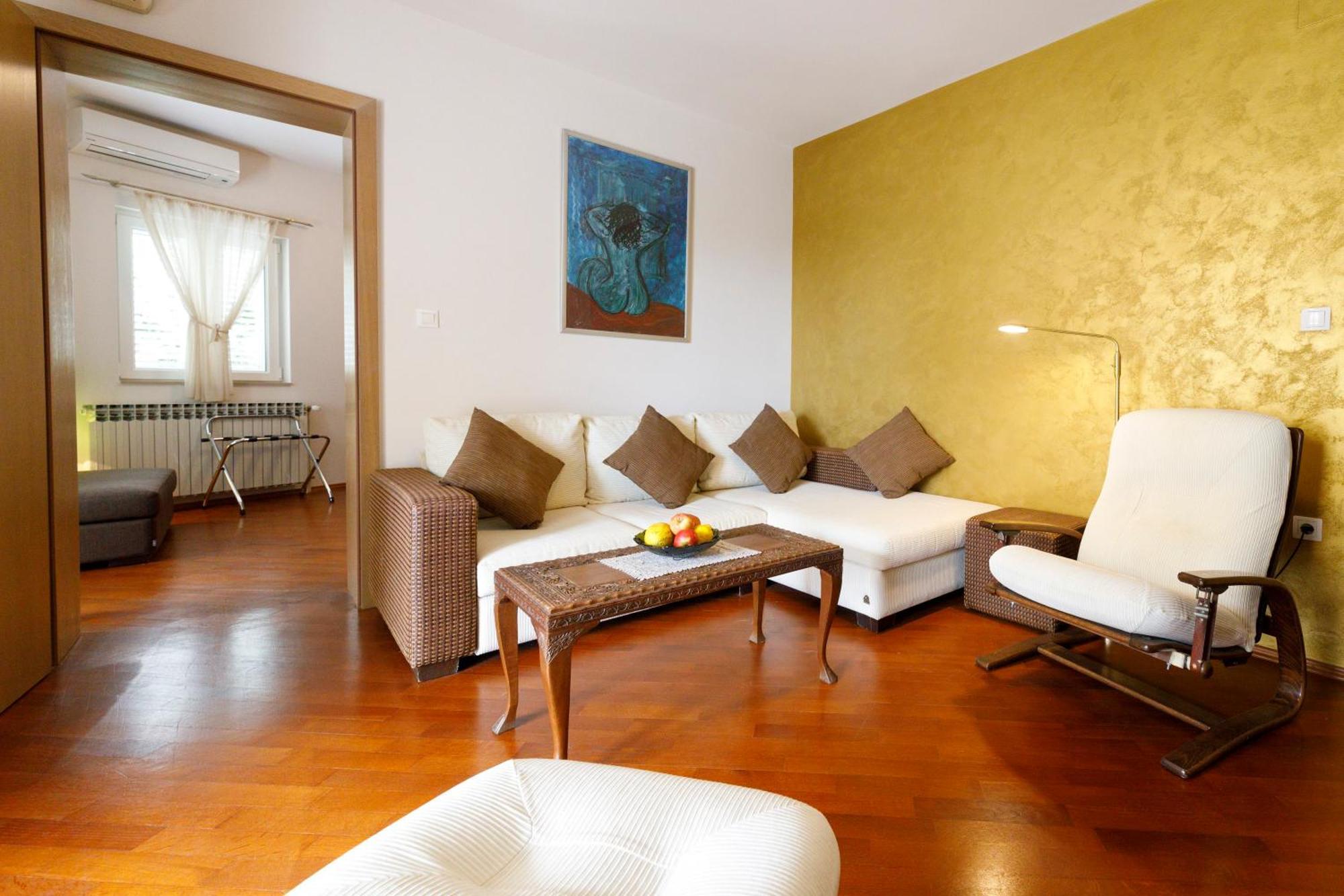 Villa Alesa Tučepi Exterior foto